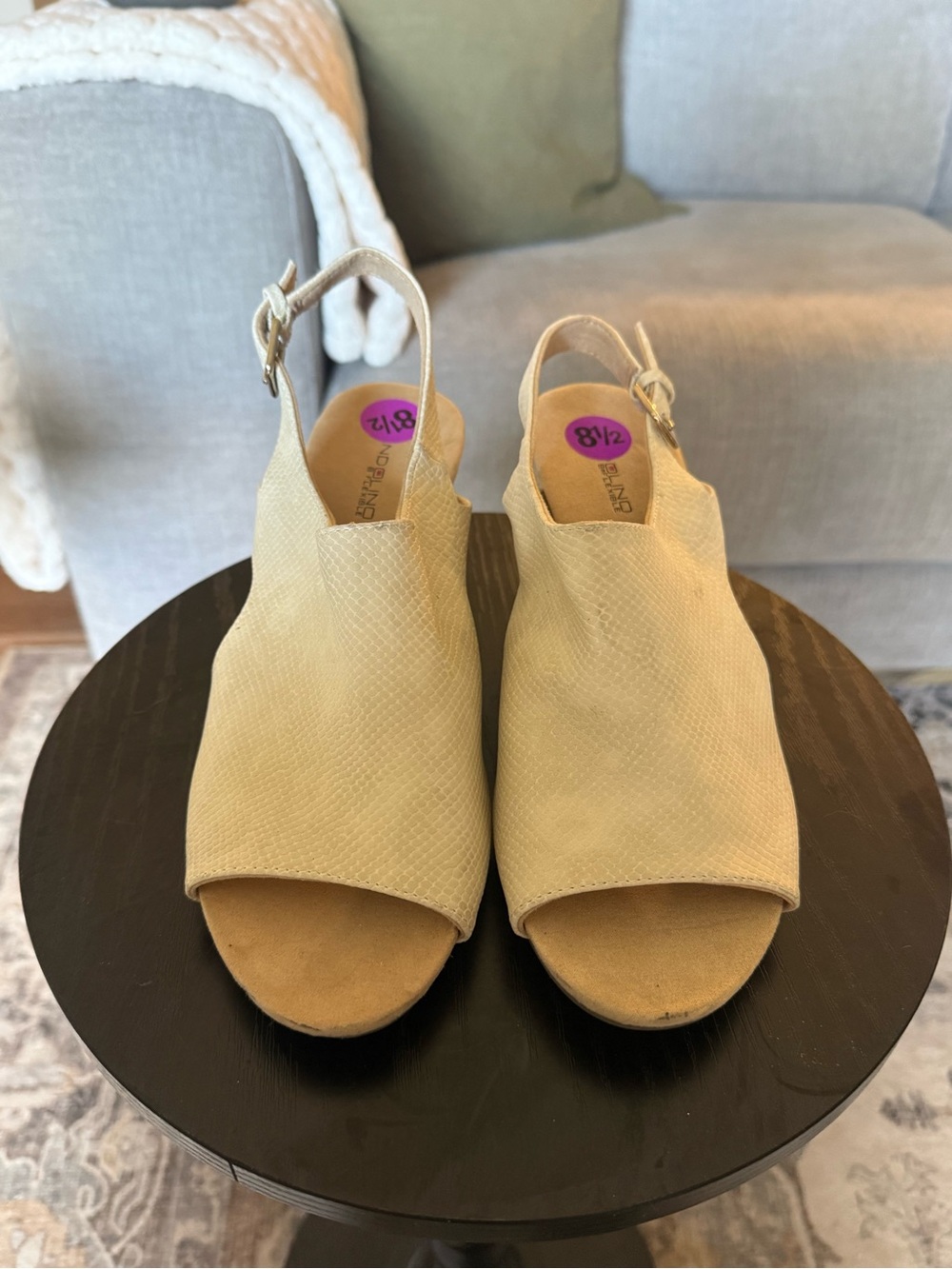 Bandolino B-Flexible Ladies Wedge Cream Peep Toe Sling Back Size 8 1/2